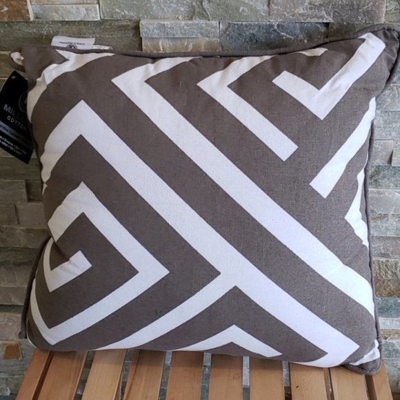 Millano Maize Square Cotton Cushion - Picture 3 of 3